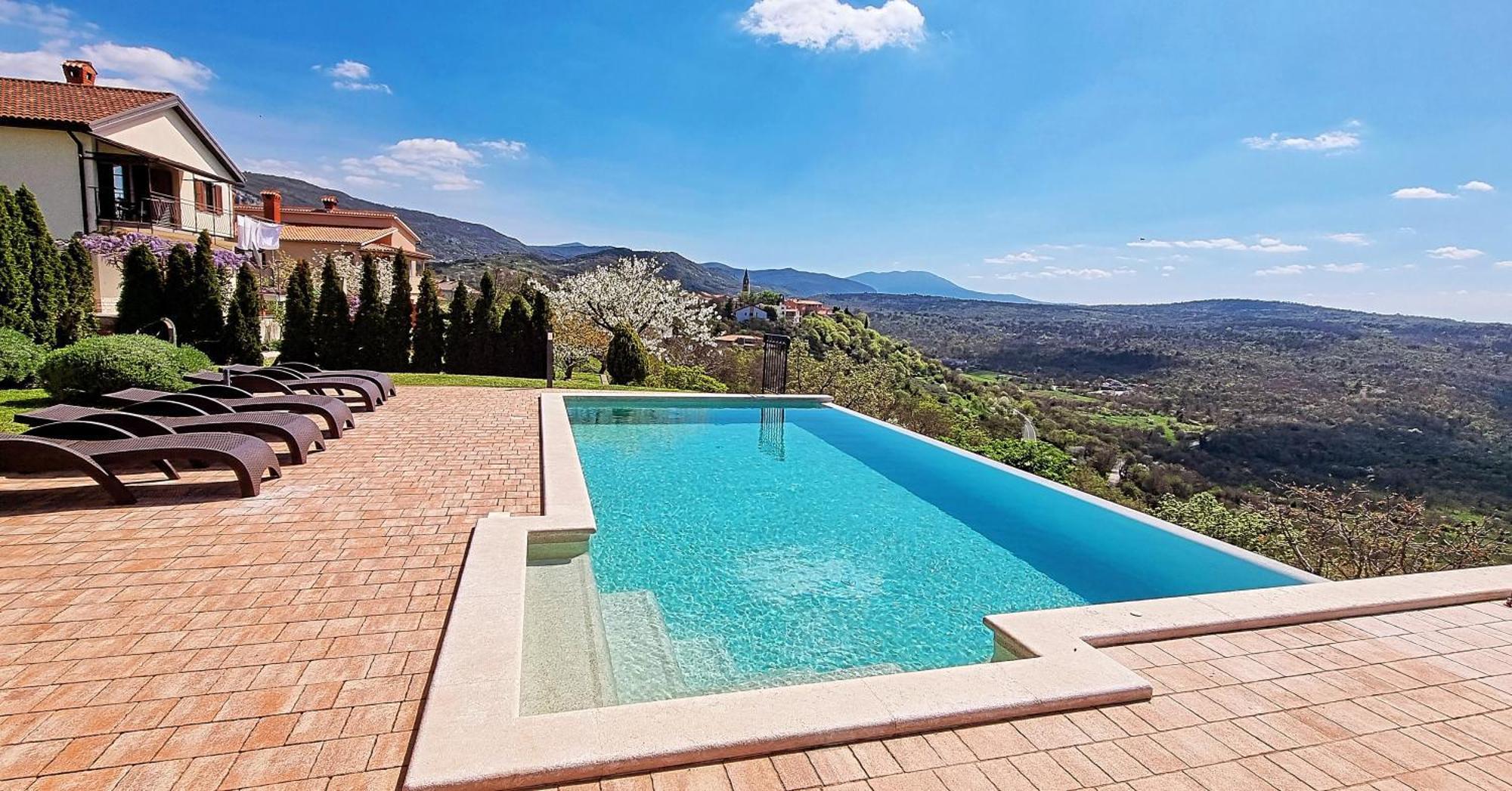 Home Andrea With Infinity Salty Pool Roč 外观 照片