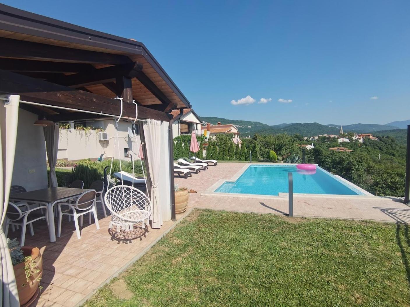 Home Andrea With Infinity Salty Pool Roč 外观 照片